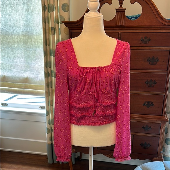 Floral Pink Women's Top - Picture 1 of 8